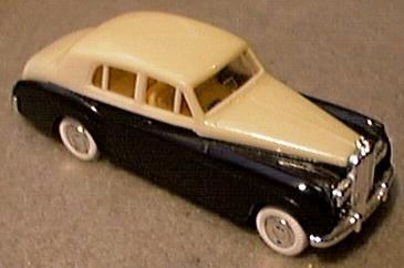 /gallery/O-F-F--T-H-E-S-H-E-L-F/Bentley-S3-Praline-plastic-1-87-scale.jpg