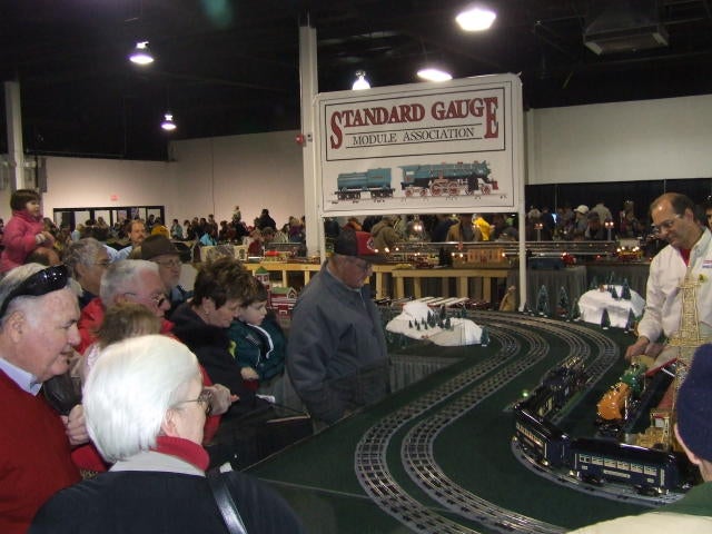 /gallery/Massive-Operating-Standard-Gauge-Module-Asso/oaks07.jpg