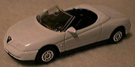 /gallery/Head-to-Head-in-White-and-Black-Welly-vs/Alfa_Romeo_Spider_by_Welly.jpg