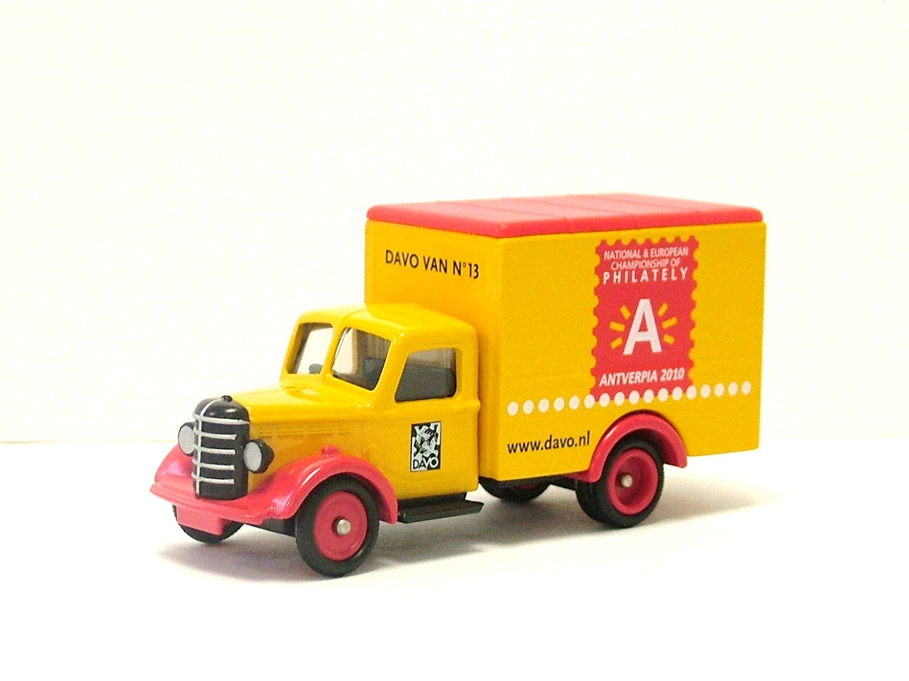 /gallery/cars-corgi/DAVO_Truck_LP06523.JPG