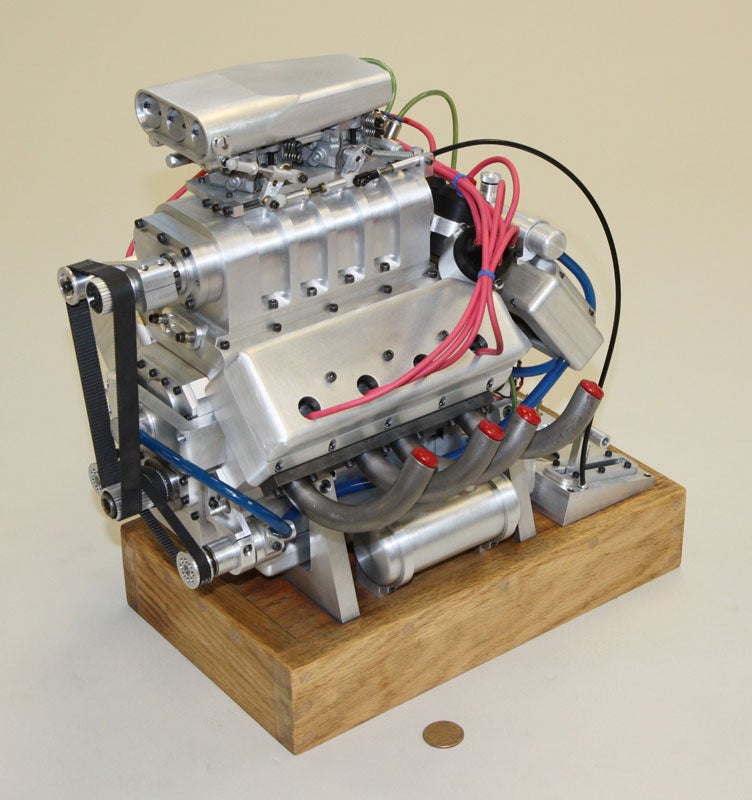 /gallery/Craftsmanship-Museum/1-3_scale_running_Chrysler_V-8_racing_engine_James_Weber_.jpg