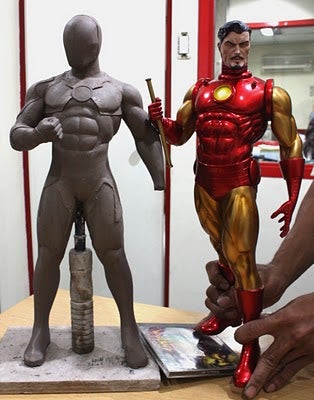 Size comparison with Sideshow Iron Man