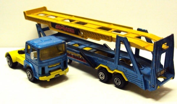 Majorette Promo 2-Pack 1:100 Crane Truck 1:55 f1 McLaren 1984 MOC