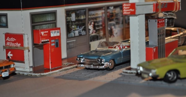 Diorama Model Kit Scale 1:43 Petrol Station Gas Station Display Decor –  dioramatoys
