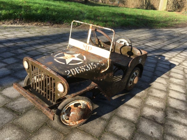 what s the value of this Tri Ang Willy s mp pedal car 1950