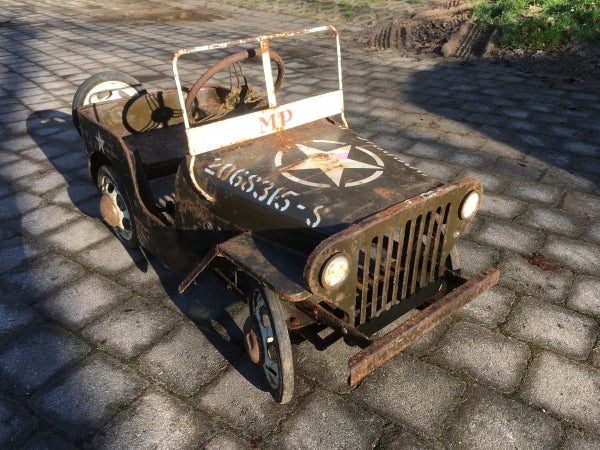 triang jeep pedal car