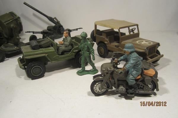 dinky toys military